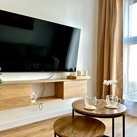 Legnicka Apartment *